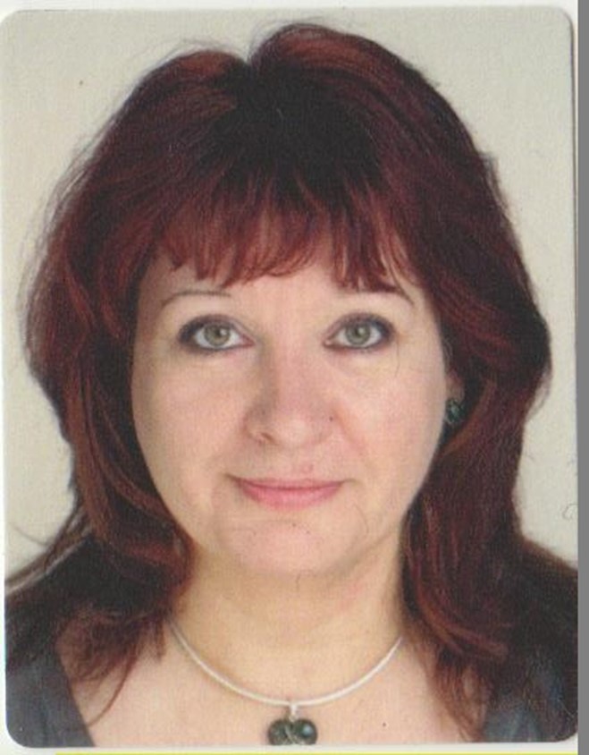 Dr Anne-Marie McBlain